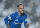 Cruzeiro vence o Coritiba fora de casa e entra no Top 10 do Brasileirão
