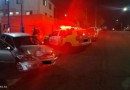 Motorista é preso por embriaguez após bater contra muro e veículo estacionado