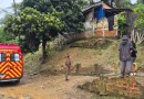 Família morre soterrada após barranco desabar sobre casa durante temporal