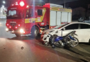 Motociclista sofre suspeita de fratura no fêmur após colisão na Avenida Willy Barth