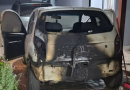 Garrafa com gasolina é encontrada ao lado de veículo após princípio de incêndio