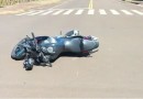 Motociclista fica ferido após colisão com caminhonete no centro