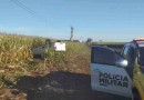 Picape capota e acaba sendo encontrada abandonada em lavoura às margens da PR-182