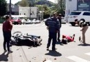 Motociclista fica ferida após colisão com carro no Centro
