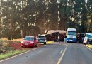 Caminhão tomba na PR 180, em Marmeleiro