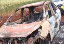 Veículo furtado é encontrado carbonizado em área rural
