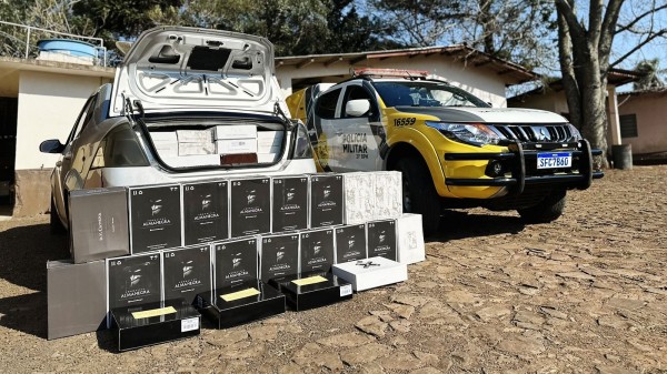 Polícia apreende 50 caixas de vinhos descaminhadas