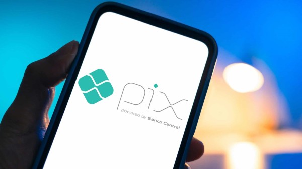 Após repercussão negativa e supostas fake news, governo decide revogar ato sobre fiscalização do PIX