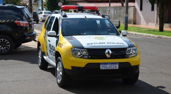 Polícia Militar prende homem com mandado por organização criminosa