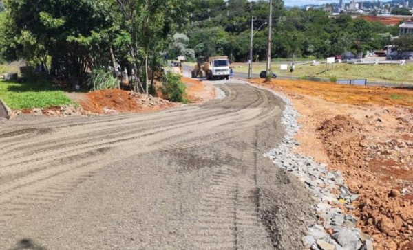 Nova etapa da obra de acesso ao Jardim Itália avança na Avenida Natalino Faust