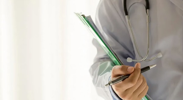 Um terço dos cursos de Medicina são mal avaliados em exame nacional do Ministério da Educação