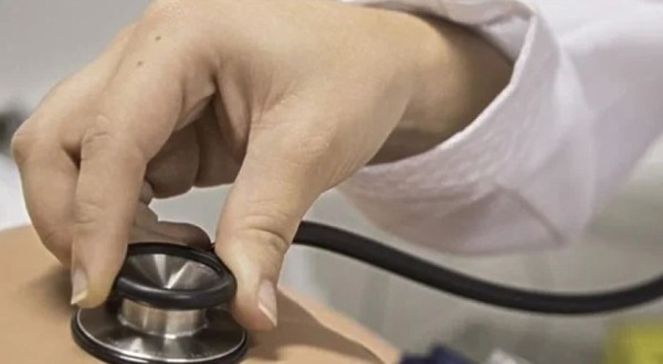 MEC suspende a criação de cursos de Medicina