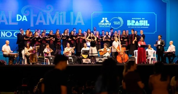 Coral da Itaipu encanta público em Concerto de Natal