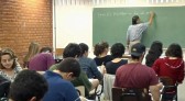 Greve de professores é aprovada e paralisações podem começar em 23 de março