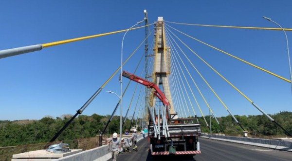 Com estrutura finalizada, Ponte da Integração Brasil-Paraguai atinge 96,6% de conclusão