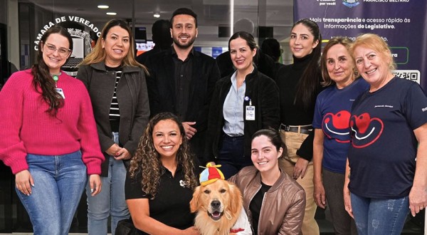 Lei garante cães terapeutas em ambientes de saúde