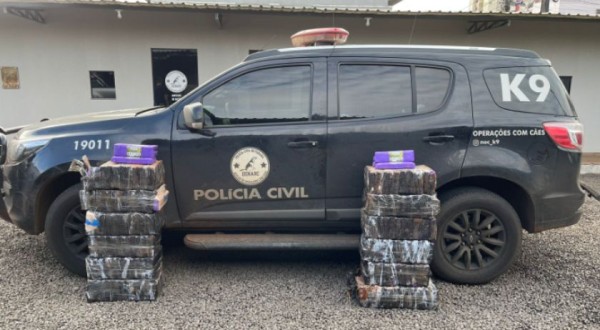 Durante abordagem, carro é apreendido transportando 175 Kg de maconha