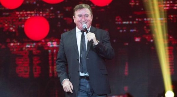 Amado Batista canta em Beltrão no Show do Trabalhador