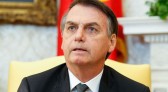 Bolsonaro anuncia parecer que desobriga uso de máscara por vacinados