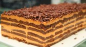 Chocotorta cremosa, molhadinha e deliciosa com apenas 4 ingredientes