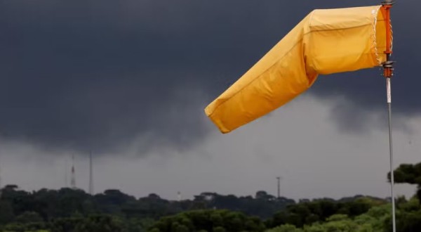 Paraná recebe alerta de tempestade para 56 cidades neste primeiro fim de semana de outono; veja previsão do tempo