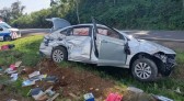 Carro capota na BR-163 e motorista sofre ferimentos leves