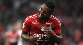 Em meio a indefinição no Athletico, Grêmio faz consulta por Nikão