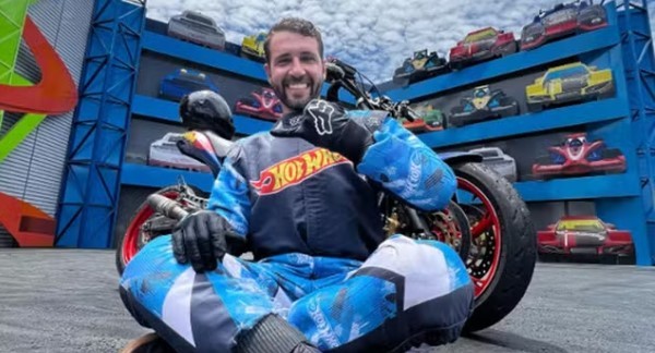 Piloto morre após acidente em show de manobras no Beto Carrero World