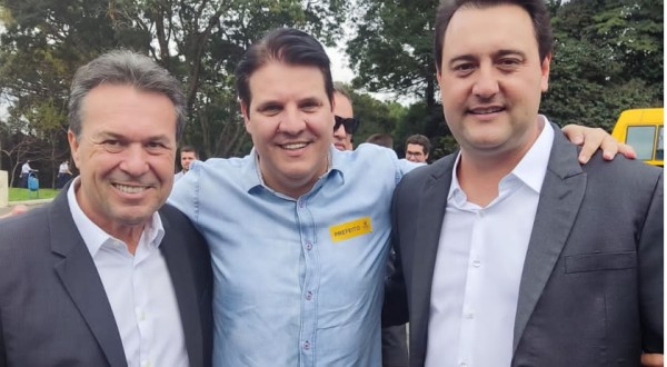 Coronel Vivida recebe um novo ônibus de 59 lugares para o transporte Escolar
