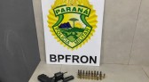 Mulher é presa por posse ilegal de arma de fogo