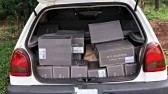 Polícia apreende veículo com 35 caixas de vinho