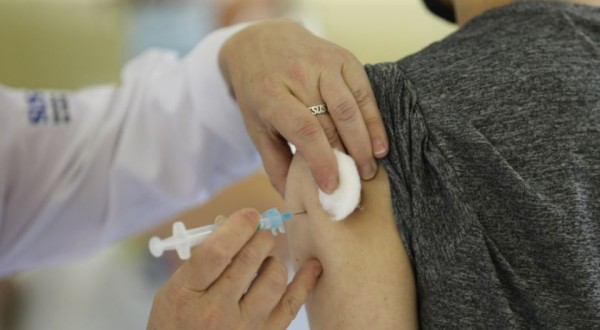 Paraná amplia vacinação da bivalente contra Covid-19 para grupos prioritários