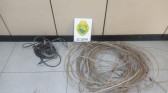 Polícia Militar prende dois homens por furto de 60 metros de cabos elétricos