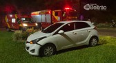 Acidente entre carro e moto no trevo da Unisep deixa jovem ferida