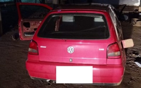 Polícia recupera veículo furtado no interior do município