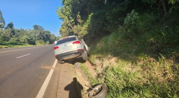Condutor fica ferido em acidente na PR-182