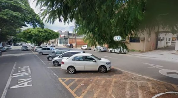 Homem leva sete facadas por “ser bonito”