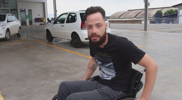 Cadeirante digital influencer de SMO precisa de doações para compra de Kit motorizado para locomoção