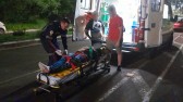 Jovem fica ferido em colisão envolvendo uma moto e dois automóveis