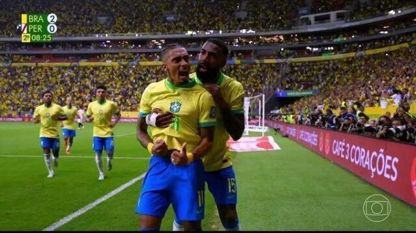 Brasil goleia Peru nas eliminatórias da Copa