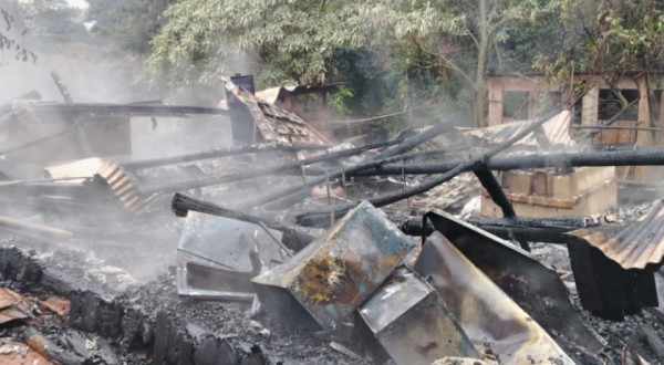 Incêndio destrói residência utilizada como apoio em propriedade rural