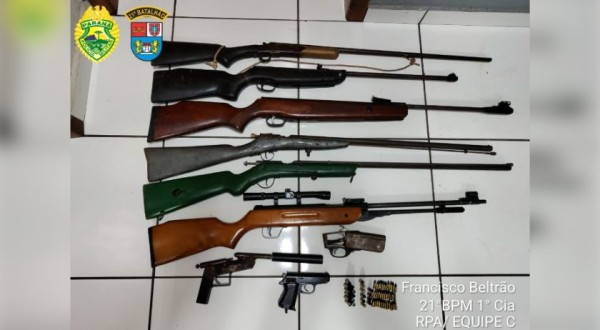 Polícia Militar de Francisco Beltrão detém indivíduos e apreende arsenal após disparos de arma de fogo