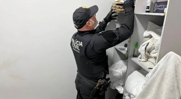 Polícia Civil cumpre mandados contra grupo suspeito de aplicar golpes de mais de R$ 700 mil no Paraná