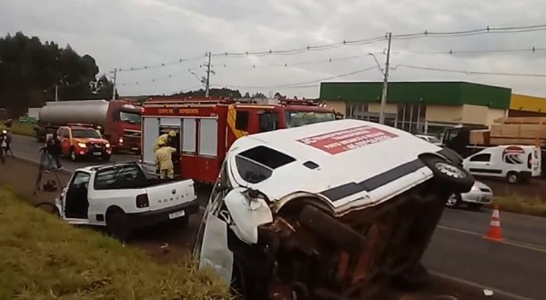 Acidente grave na PR-280 em Pato Branco deixa três feridos