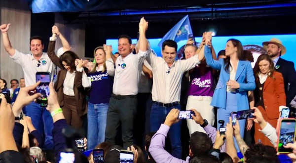 PSD oficializa Sandro Alex ao Governo e confirma candidatura de Gugu Bueno à reeleição