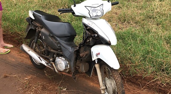 Motociclista e passageira ficam feridas em colisão registrada no Bairro Aeroporto