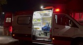 Pedestre sofre ferimentos no braço após ser atingido por veículo em acostamento na PR-483