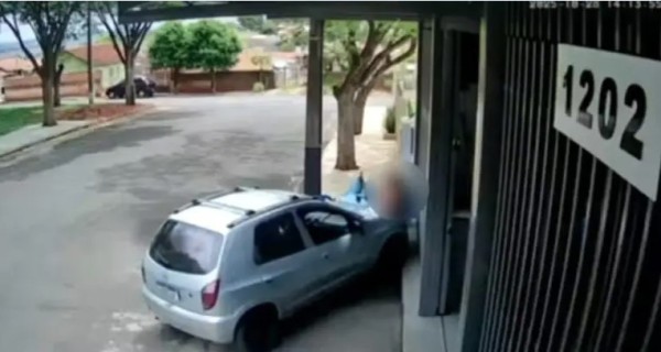 Homem tenta matar ex-companheira atropelada