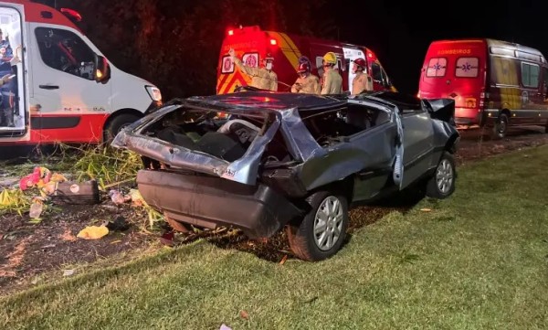 Grave capotamento deixa feridos em Enéas Marques