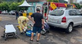 Homem fica ferido após colisão entre moto e carro